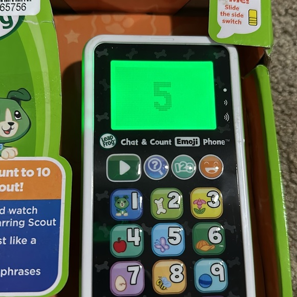 LeapFrog Chat and Count Emoji Phone - Picture 8 of 13